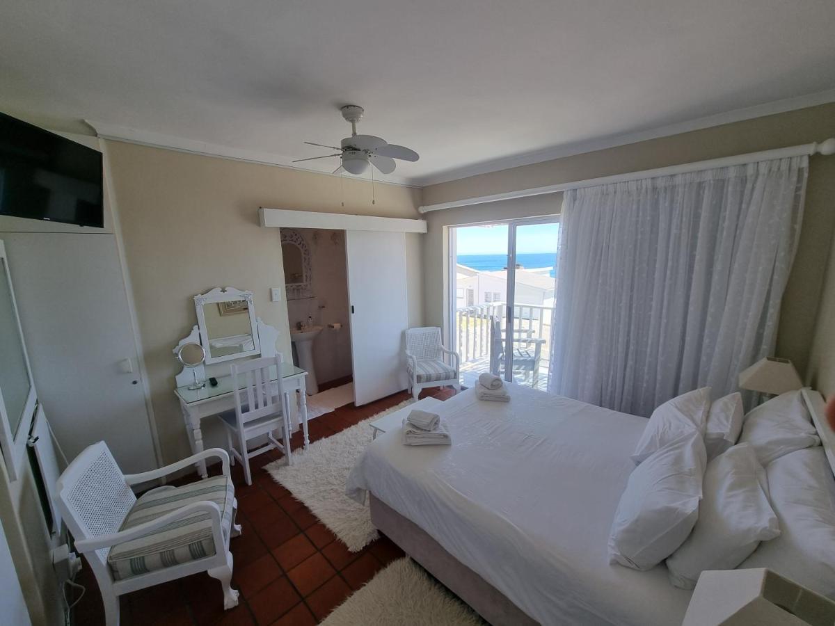 The Bay Lodge Gansbaai Bagian luar foto