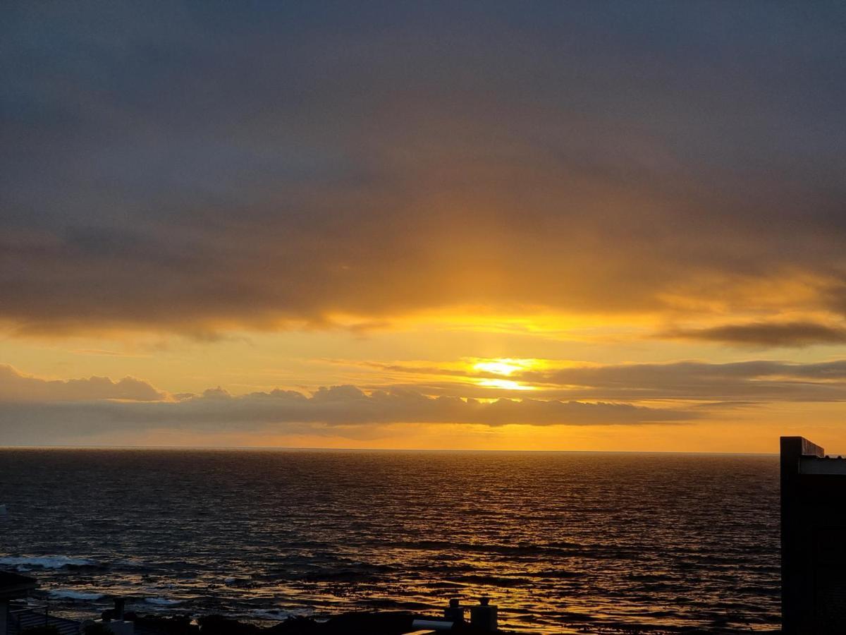 The Bay Lodge Gansbaai Bagian luar foto