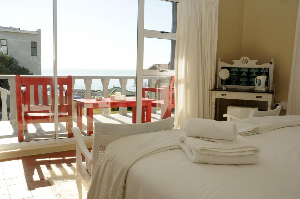 The Bay Lodge Gansbaai Ruang foto