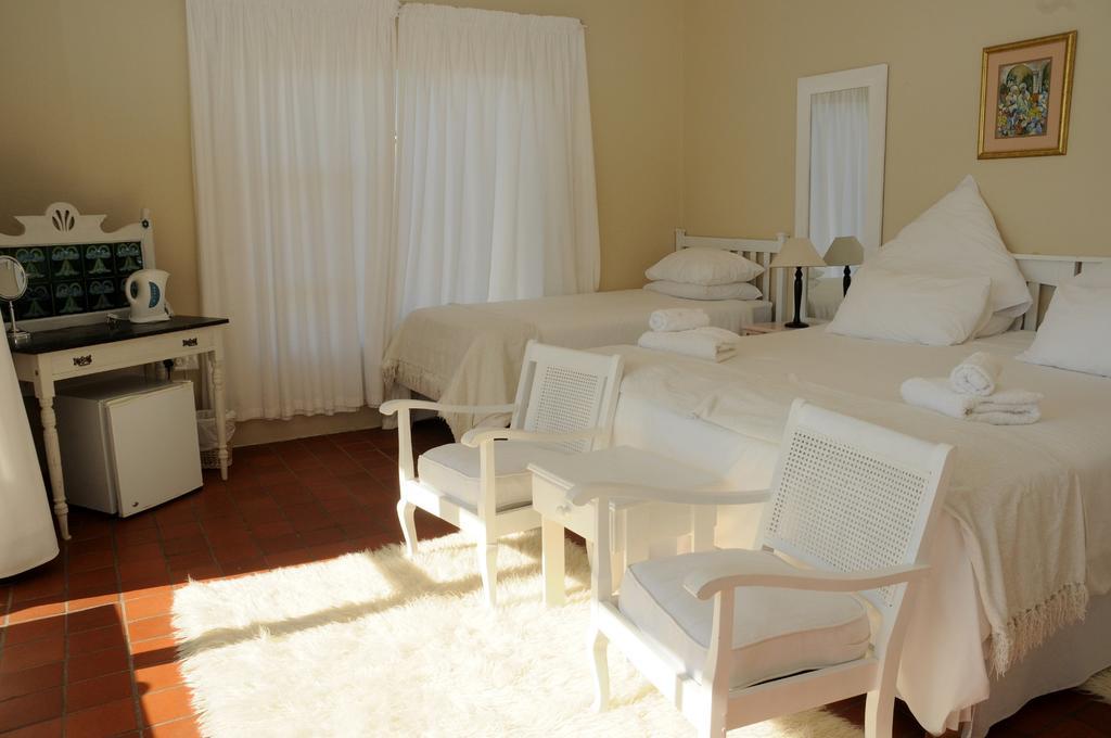 The Bay Lodge Gansbaai Ruang foto